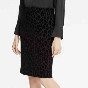 NEW Ann Taylor Women's Pencil Skirt Size 2 Black Velvet Cheetah Animal Print